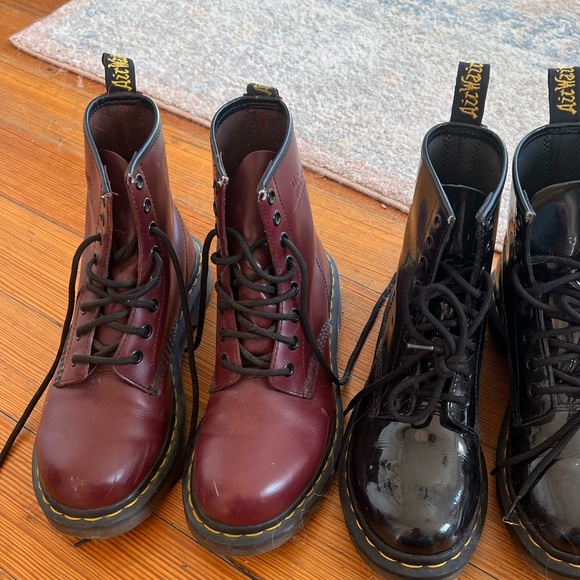 Doc Martens 1460- Size 6
Used- good condition - Picture 2 of 4